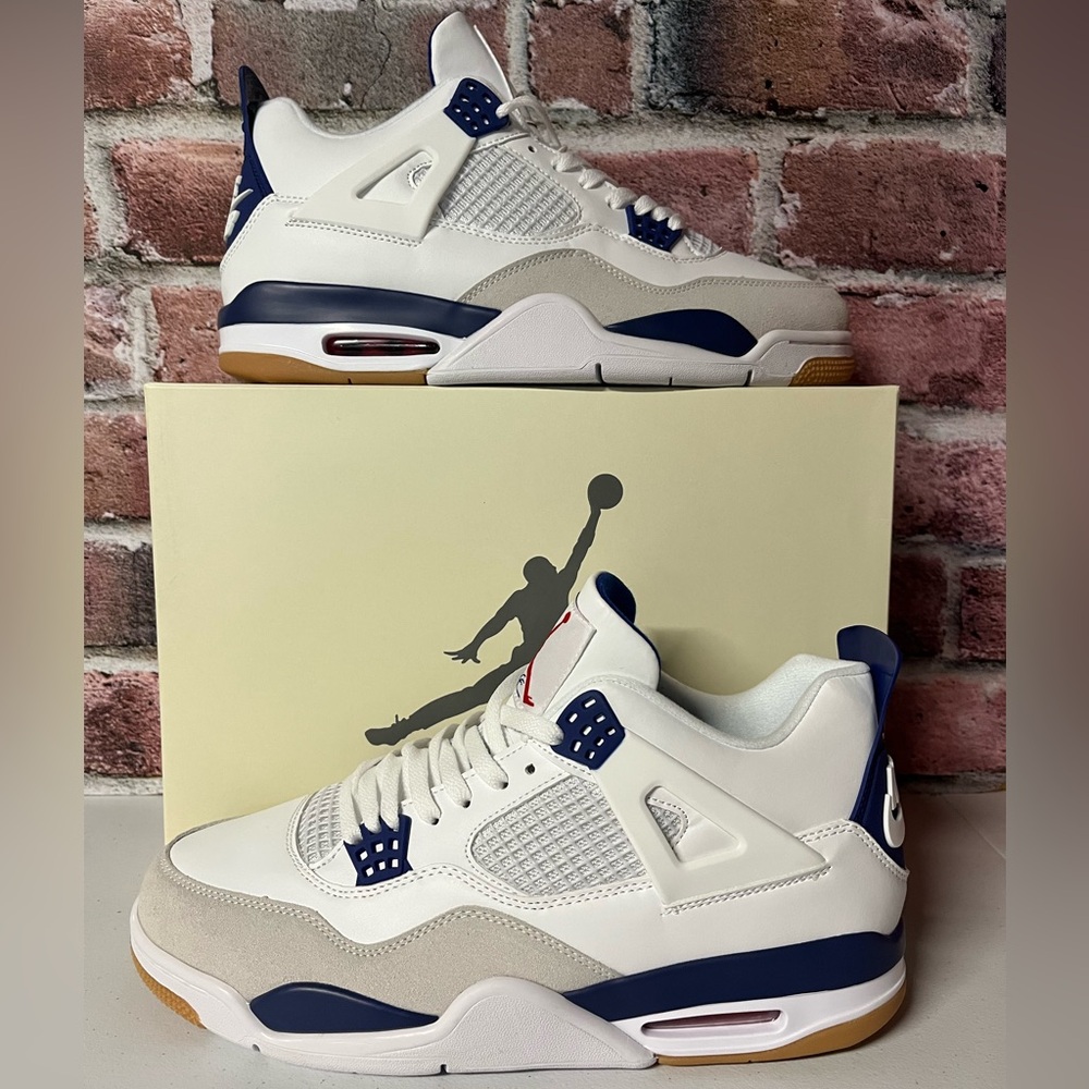 Jordan 4 SB Navy